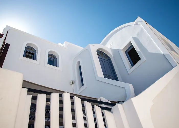 Genesis Cave Villa Oia (Santorini)